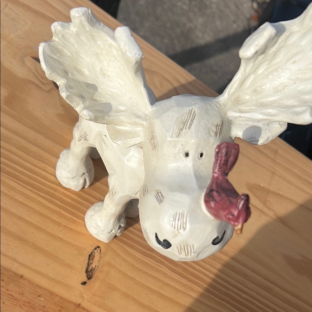 Charming Cream Moose Figurine with Red Bird Accent - Picture 7 of 10